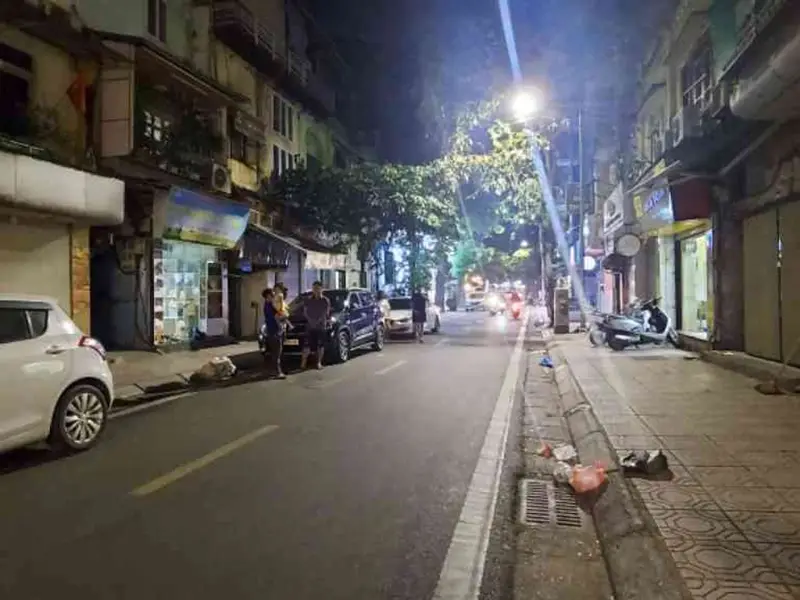 Bán nhà mặt phố Hoè Nhai, 44m2, 3 tầng, giá hợp lý... Bán nhà mặt phố tại Ba Đình, Hà Nội 01