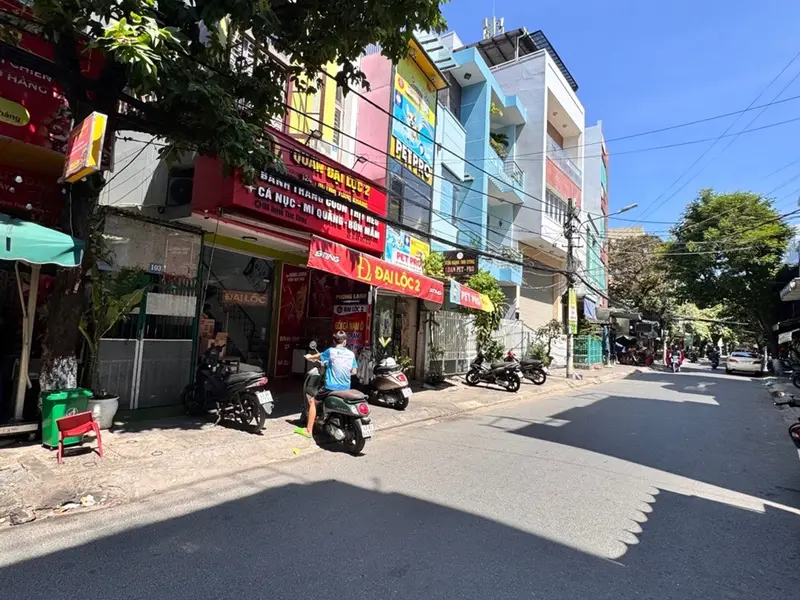 Nhà mặt phố trung tâm Hải Châu, cơ hội đầu tư độc đáo cần nắm bắt ngay... Bán nhà mặt phố tại Hải Châu, Đà Nẵng 01