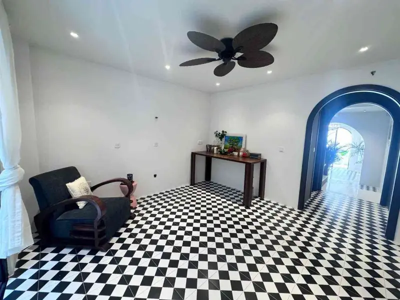 Bán nhà mặt tiền thụt hiện đại quận 1, 72m2, 4 phòng ngủ, pháp lý rõ ràng... Bán nhà mặt phố tại Tân Định, Hồ Chí Minh 01