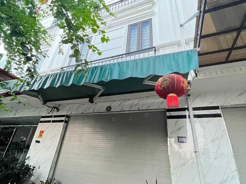 Nhà Ngô Gia Tự 4 tầng ô tô tận nhà. Cách đường Ngô Gia Tự chỉ hơn 100m. Giao thông thuận tiện ra Bù... Bán nhà riêng tại Hải An, Hải Phòng 01