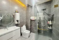 MT NGUYỄN DU – GẦN 100M² – NGANG 4,6M – 4 TẦNG BTCT
📐 4,6 × 21m | Vuông đẹp
🏢 1 trệt + 2 lầu + ST... Bán nhà mặt phố tại Hạnh Thông, Hồ Chí Minh 05