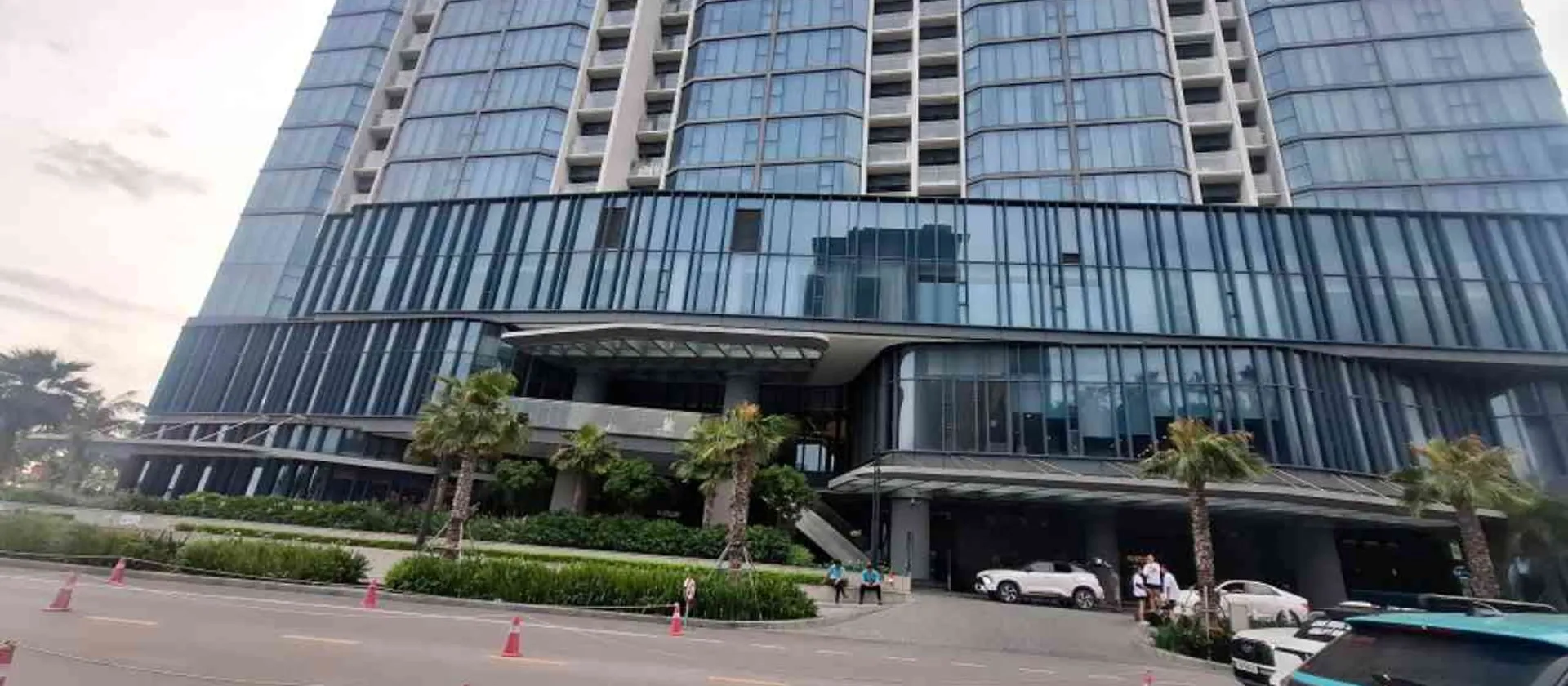 Bán căn hộ 2 phòng ngủ view biển tại Hùng Thắng, giá 4,8 tỷ... Bán căn hộ chung cư tại Bãi Cháy, Quảng Ninh 01