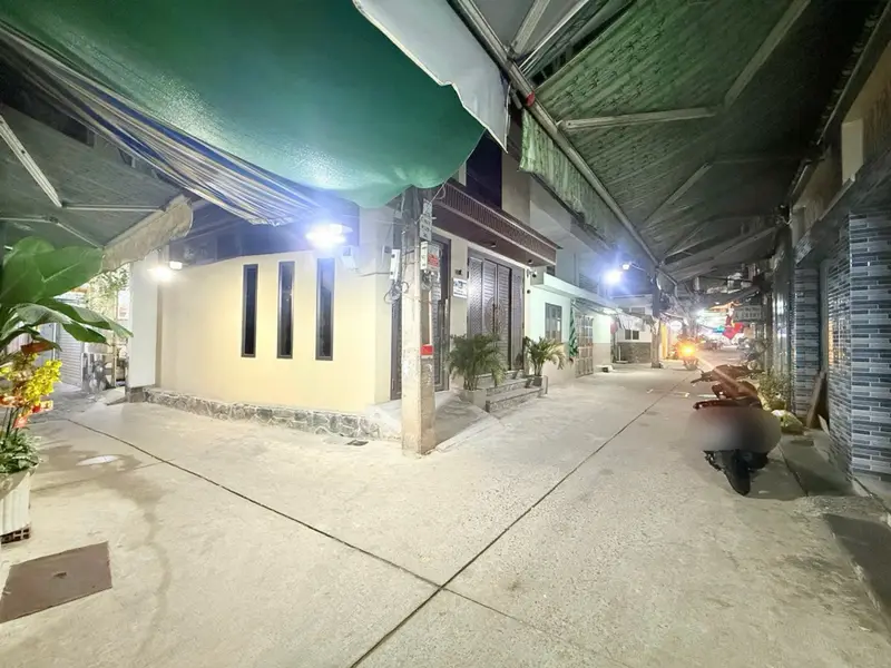 B.án Nh.à phố thời trang Nguyễn Trãi Q.5 Sài Gòn - HẺM THÔNG - 4 TẦNG BTCT - DTSD 110M - HƠN 5 Tỉ... Bán nhà riêng tại Chợ Quán, Hồ Chí Minh 01