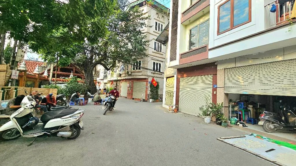 Bán đất tặng nhà 2 tầng lô góc Kim Giang, nhà mặt ngõ thông, phù hợp kinh doanh, ô tô vào nhà.... Bán nhà riêng tại Thanh Liệt, Hà Nội 01