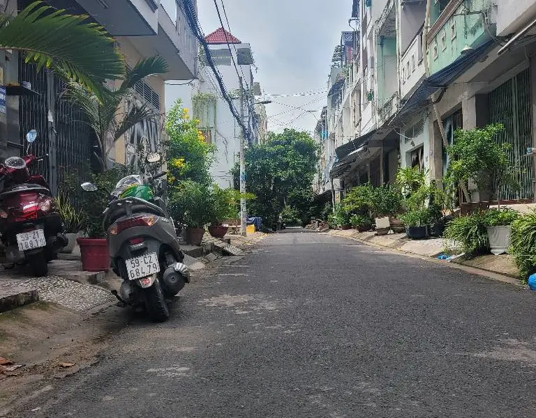 Nhà 2 mặt tiền, 3 tầng, 40m2, Quận 6, giá 7.3 tỷ... Bán nhà mặt phố tại Bình Phú, Hồ Chí Minh 01