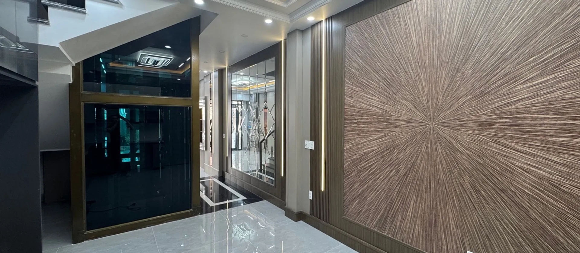 🏡 BÁN NHÀ 5 TẦNG THANG MÁY – TĐC SAO SÁNG – TRUNG TÂM NGÔ GIA TỰ... Bán nhà mặt phố tại Hải An, Hải Phòng 01