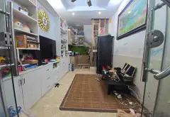 Bán nhà riêng 5 tầng 30m² hướng Đông Nam tại quận Hai Bà Trưng, xây kiên cố giá hợp lý... Bán nhà riêng tại Vĩnh Tuy, Hà Nội 01