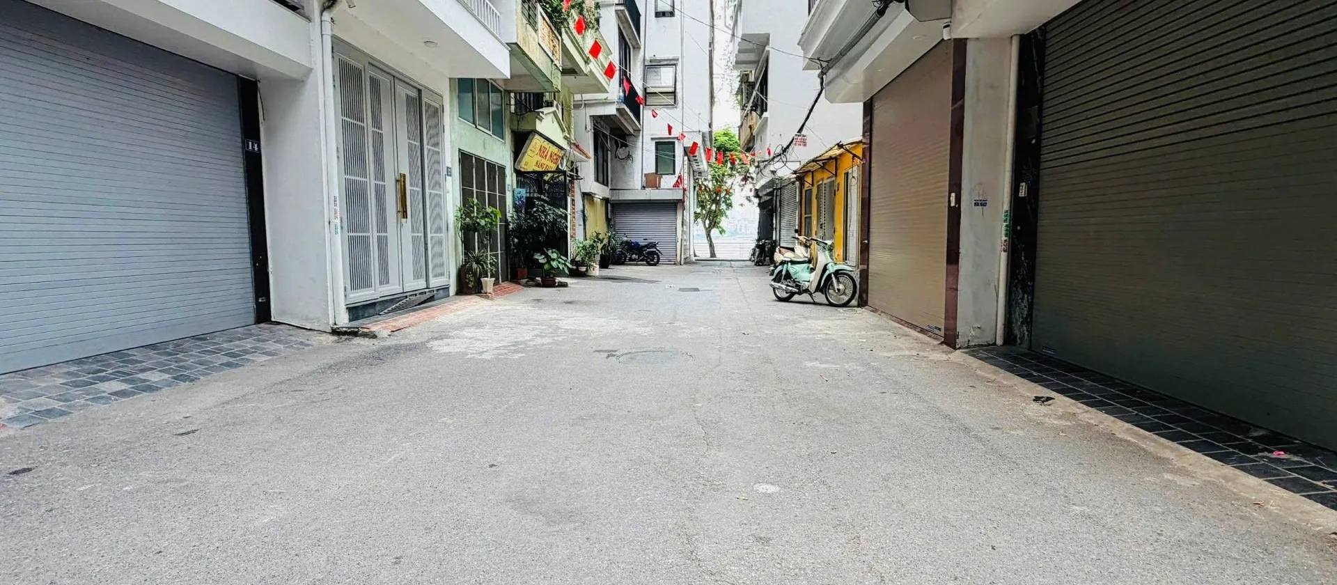 Bán Nhà 4 tầng view hồ Tây, ngõ rộng tại Trích Sài, giá 28.5 tỷ... Bán nhà riêng tại Tây Hồ, Hà Nội 01