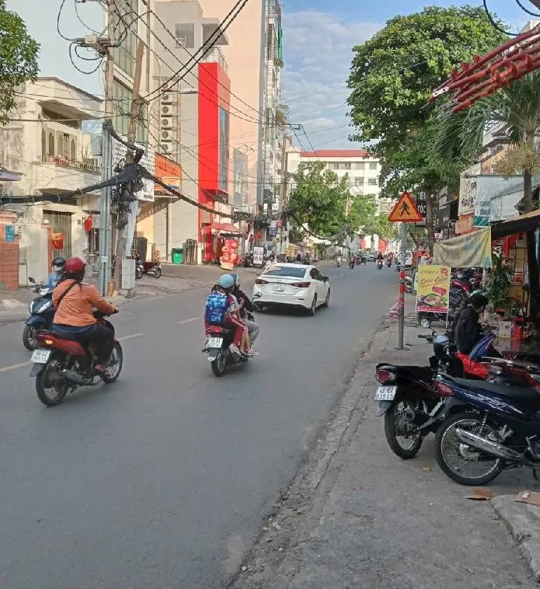 Bán đất hẻm Xô Viết Nghệ Tĩnh gần ĐH Ngoại Thương, giá hợp lý... Bán đất tại Thạnh Mỹ Tây, Hồ Chí Minh 01