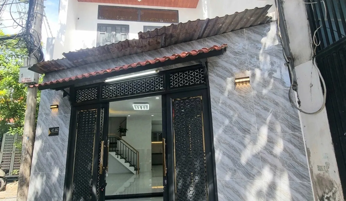 🏡 NHÀ ĐẸP HẺM XE HƠI THÔNG LÊ VĂN KHƯƠNG - 4.5❌10m - 2 TẦNG - ĐI BỘ CHỢ THIẾC - NHỈNH 2 Tỏi... Bán nhà riêng tại Tân Thới Hiệp, Hồ Chí Minh 01