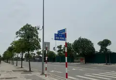 BÁN ĐẤT HOA ĐỘNG, LONG BIÊN 74,8M2- MT 5m- VỈA HÈ, Ô TÔ TRÁNH - CẠNH HỒ ĐIỀU HÒA - 19.9 Tỷ... Bán đất tại Long Biên, Hà Nội 02