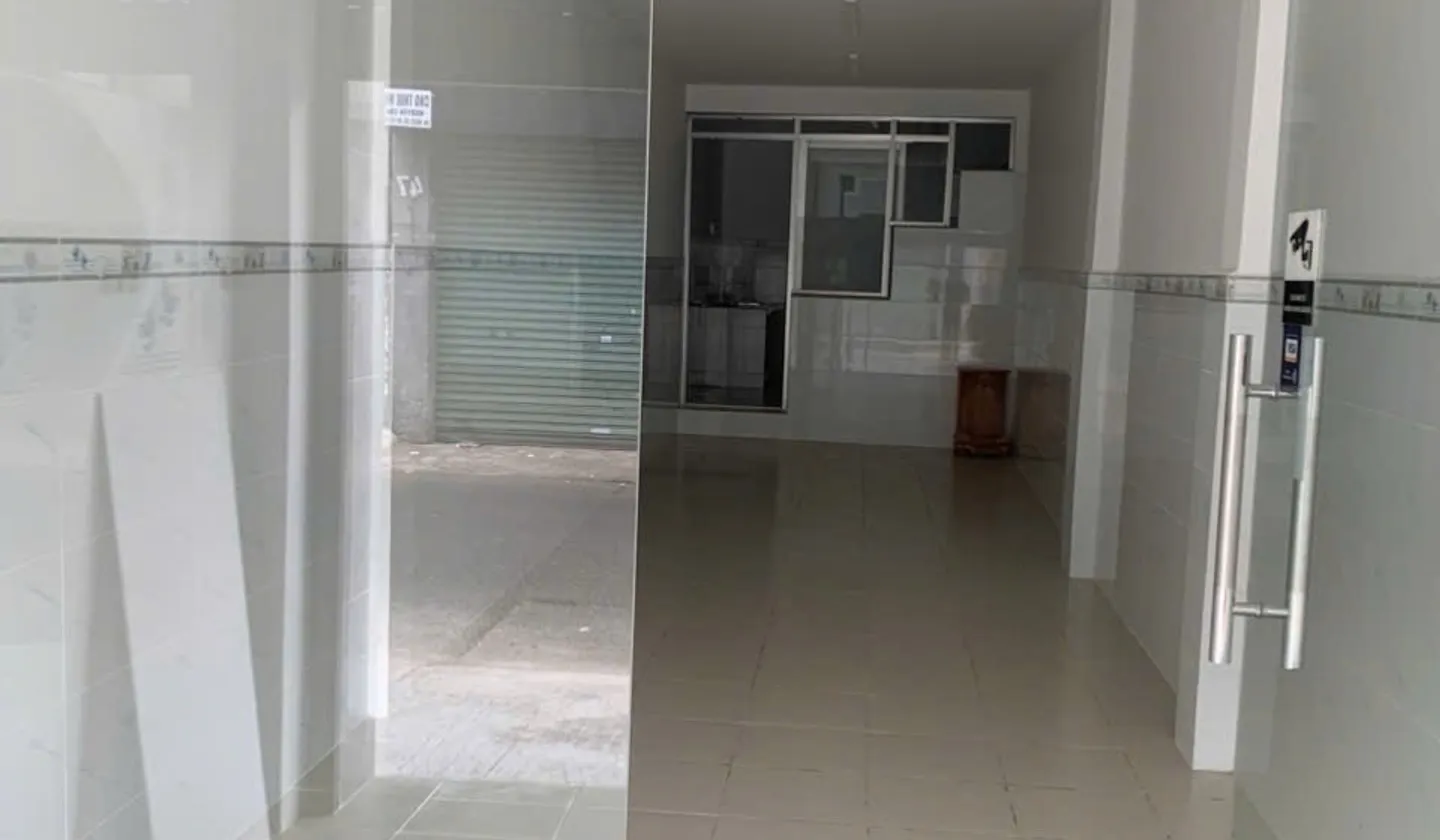 Bán nhà Mặt Tiền Kinh 10M Sầm Uất Đường Bắc Hải P.6 Q.Tân Bình -Gia chi 11,3 TỶ TL ,,... Bán nhà mặt phố tại Tân Hòa, Hồ Chí Minh 01