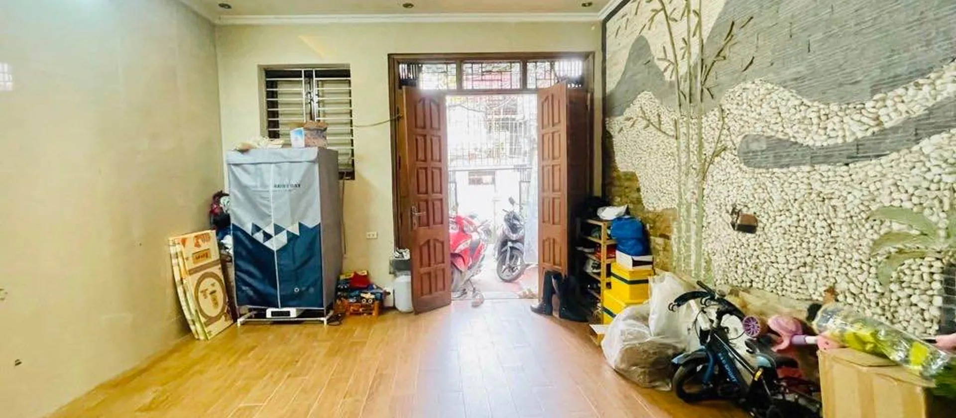 Bán nhà ĐỊNH CÔNG- LÔ GÓC DÂN XÂY CHỈ VÀI BƯỚC RA Ô TÔ TRÁNH VỊ TRÍ SIÊU HIẾM SỔ ĐỎ NGÕ RỘNG 8.7 tỷ... Bán nhà riêng tại Định Công, Hà Nội 01