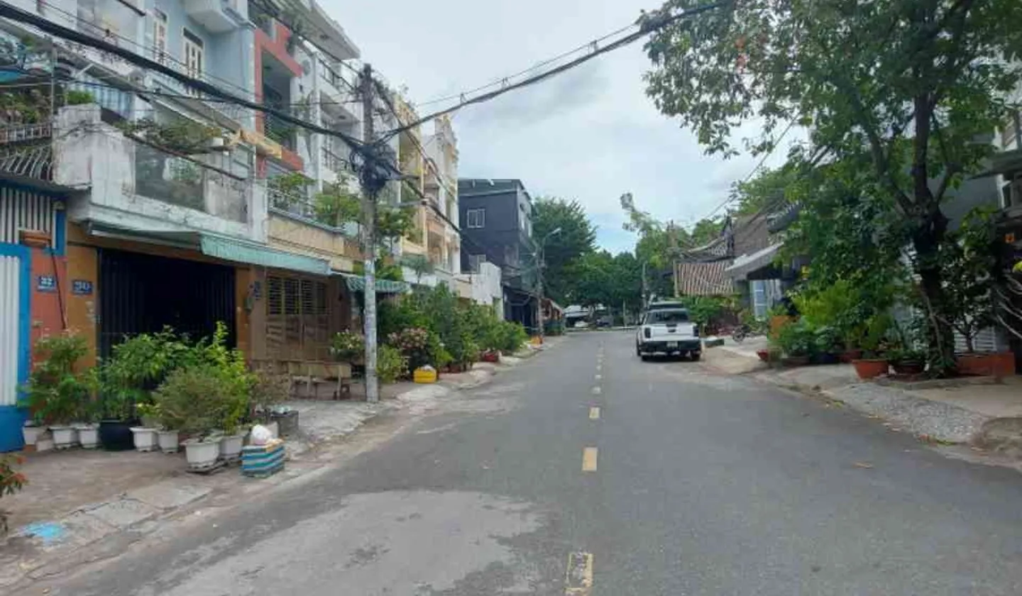 Nhà mặt tiền khu Tên Lửa giá tốt, hiện đang cho thuê 26tr/tháng.... Bán nhà mặt phố tại An Lạc, Hồ Chí Minh 01