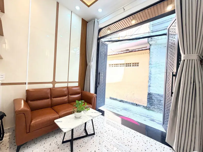 Bán nhà 5 tầng 21m2 tại Phú Nhuận gần quận 1, giá 5.95 tỷ... Bán nhà riêng tại Phú Nhuận, Hồ Chí Minh 01