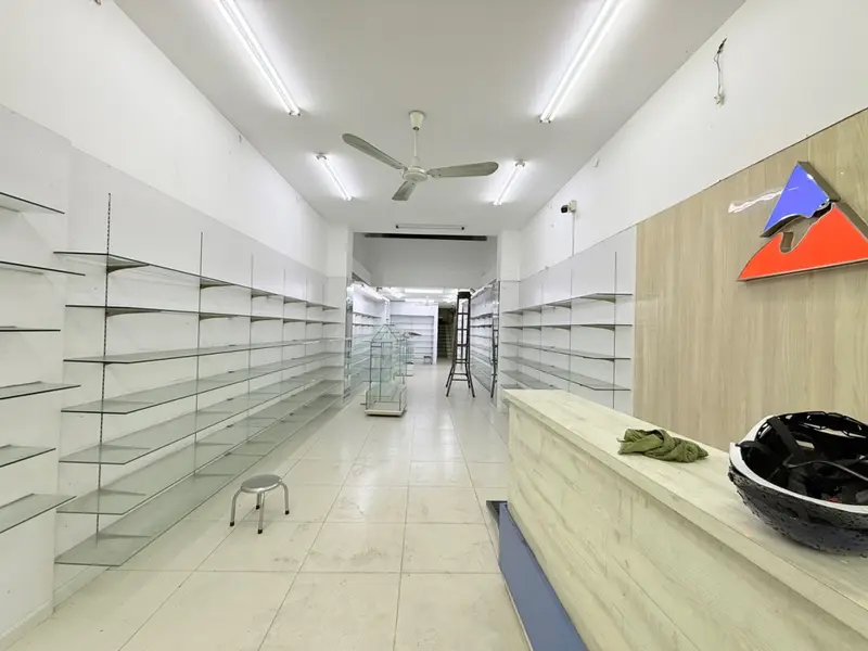 Nhà 6 tầng mặt phố Cầu Kiệu siêu đỉnh, sẵn sàng kinh doanh... Bán nhà mặt phố tại Cầu Kiệu, Hồ Chí Minh 01