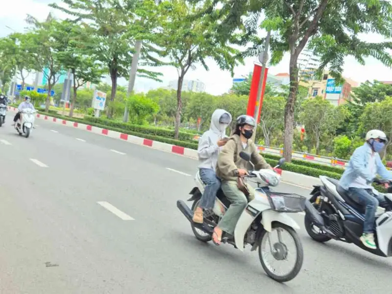 Bán nhà mặt phố lô góc tại quận trung tâm, 5 tầng, sổ nở hậu, giá 20.5 tỷ... Bán nhà mặt phố tại Gia Định, Hồ Chí Minh 01