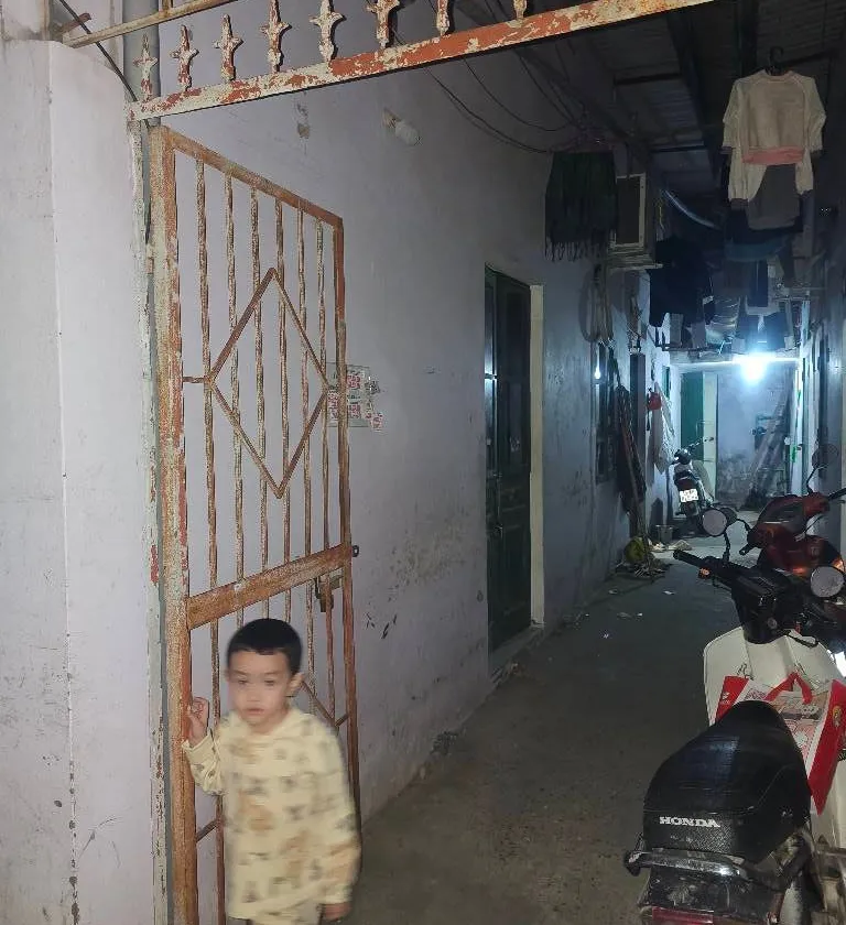BÁN ĐẤT TẶNG NHÀ C4 VĂN PHÚ - HÀ ĐÔNG - Ô TÔ ĐỖ CỔNG - 55M² - GIÁ 9,1 TỶ (THƯƠNG LƯỢNG)... Bán owner_side tại Hà Đông, Hà Nội 01