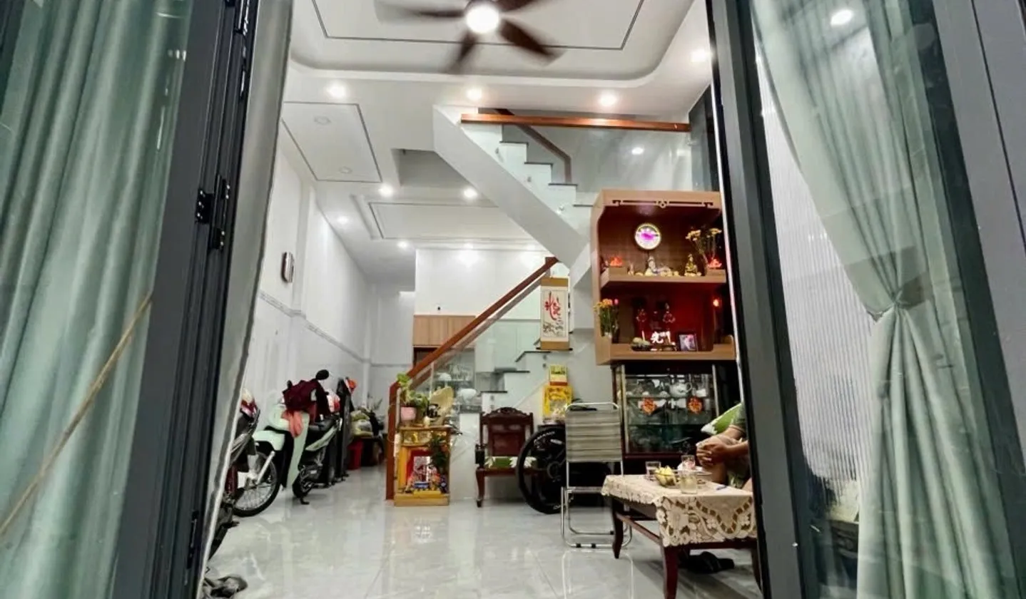 Nhà 2 tầng, hẻm rộng, giá tốt ngay Bình Trị Đông... Bán nhà riêng tại Bình Trị Đông, Hồ Chí Minh 01