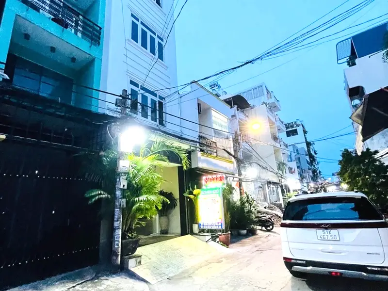 Nhà Riêng Sang Trọng Phường okBình Phú, Quận 6 - Không Gian Riêng Tinh Tế... Bán nhà riêng tại Bình Phú, Hồ Chí Minh 01