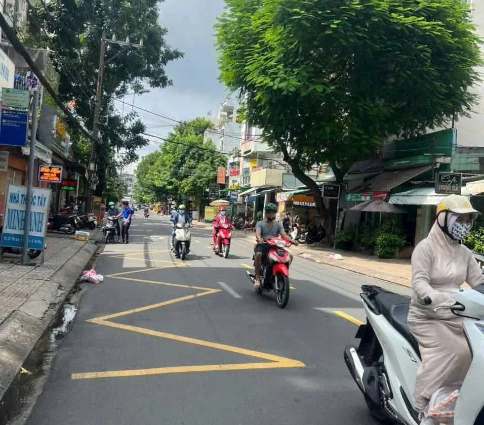 Bán nhà giáp khu sân bay, vị trí kinh doanh sầm uất, hẻm nhựa 7m thông, sát MT.... Bán nhà riêng tại Tân Sơn, Hồ Chí Minh 01