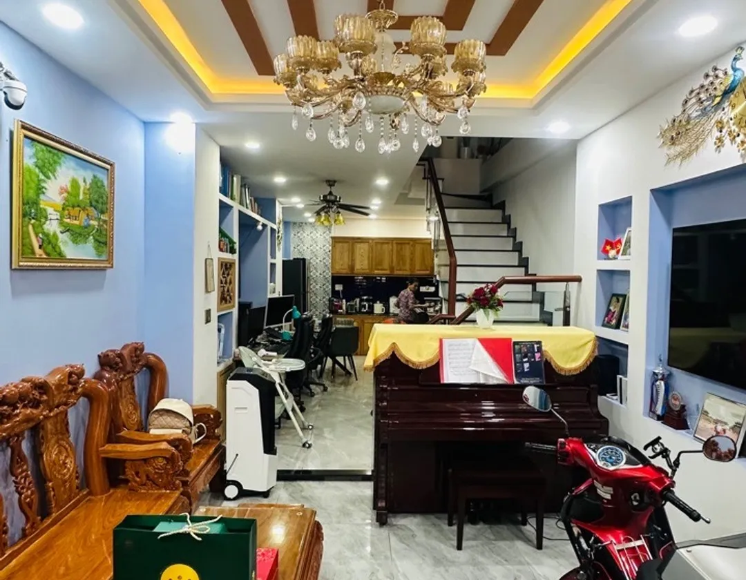 Nhà 5 tầng chắc chắn, sân thượng rộng, phường 15 Tân Bình... Bán nhà riêng tại Tân Sơn, Hồ Chí Minh 01