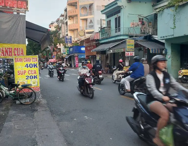 Nhà đẹp Quận 10, 4 phòng ngủ, giá hấp dẫn... Bán nhà riêng tại Vườn Lài, Hồ Chí Minh 01
