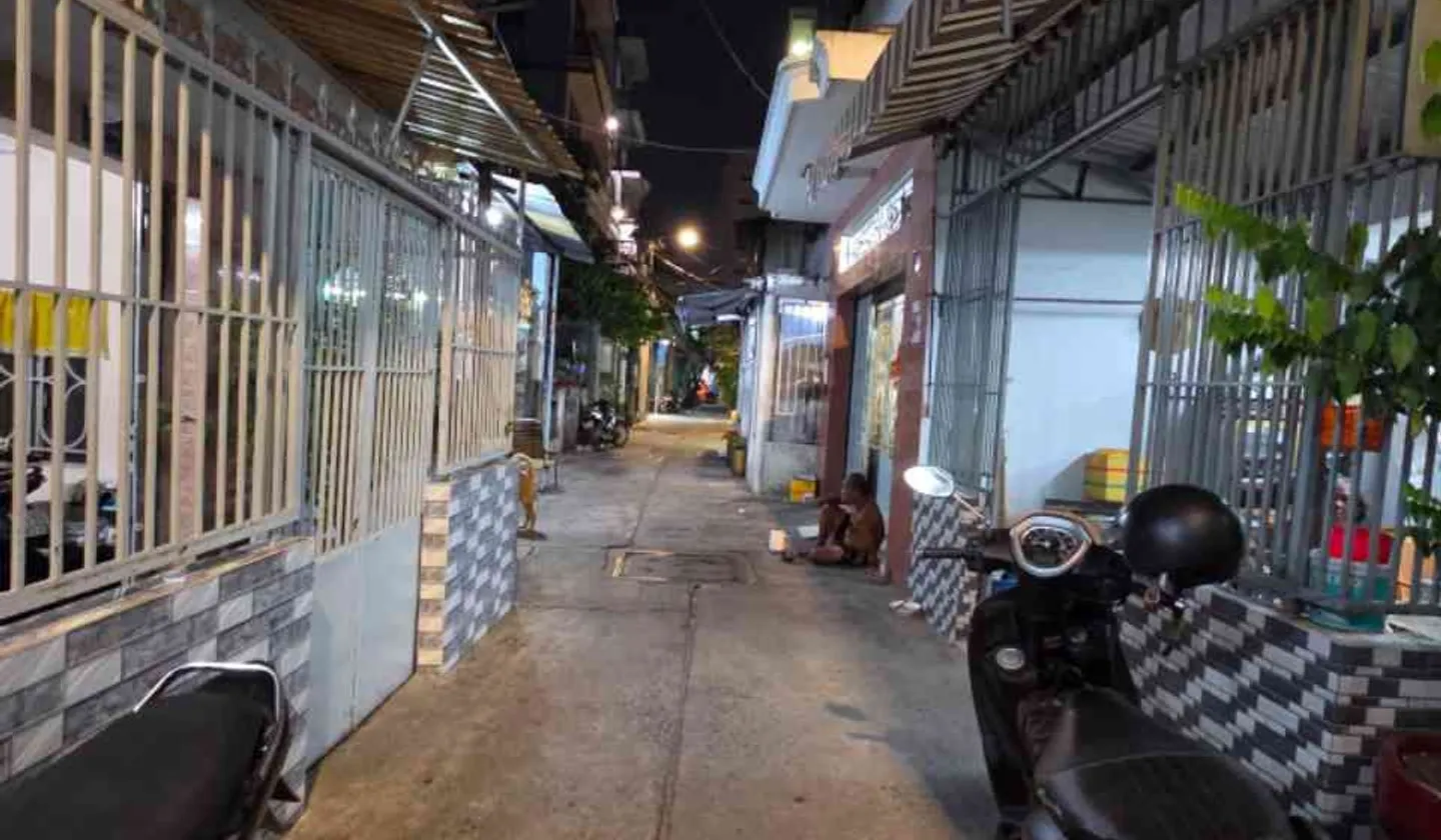 Nhà 2 mặt tiền trung tâm Quận 6 - giá sốc giảm 500 triệu... Bán nhà riêng tại Bình Tiên, Hồ Chí Minh 01