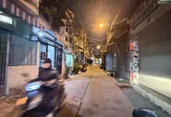 Nhà 2 tầng giáp Nguyễn Sơn - Văn Cao, 30m2 chỉ 2.x Tỷ. 3x10, trệt lầu .... Bán nhà riêng tại Bình Hưng Hòa, Hồ Chí Minh 06