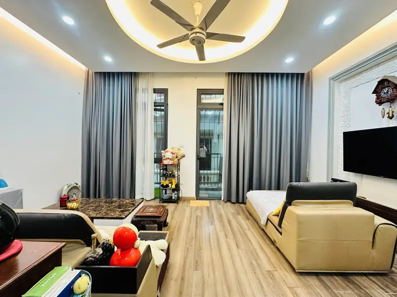 Bán nhà riêng 4 tầng 67m² tại đường Hoàng Quốc Việt, mặt tiền 6m, ô tô vào nhà.... Bán nhà riêng tại Nghĩa Đô, Hà Nội 01
