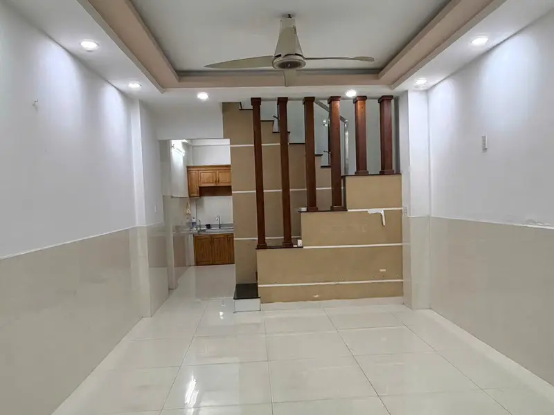 BÁ.N NHÀ ĐẸP SÁT HUƠ.G LỘ 3 - AEO.N MAILL TPHU - ÔTÔ VÀO NHÀ - Ở NGAY - DTSD 90M2 - NHỈNH 4$... Bán nhà riêng tại Bình Hưng Hòa, Hồ Chí Minh 01