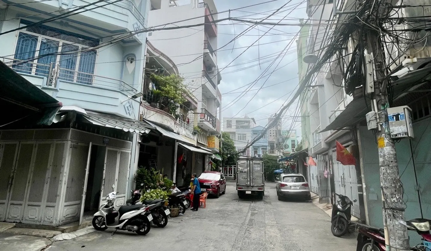 🔥🔥NHÀ 4 TẦNG - LÔ GÓC HAI MẶT HXH THÔNG- SÁT MẶT TIỀN ĐƯỜNG - LẠC LONG QUẬN - GIÁP Q5 - 43M2... Bán nhà riêng tại Bình Thới, Hồ Chí Minh 01