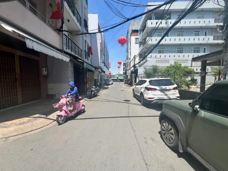 Nhà 5 tầng mặt tiền hẻm rộng tại Tân Phú, giá tốt 11.6 tỷ... Bán nhà riêng tại Tân Sơn Nhì, Hồ Chí Minh 01