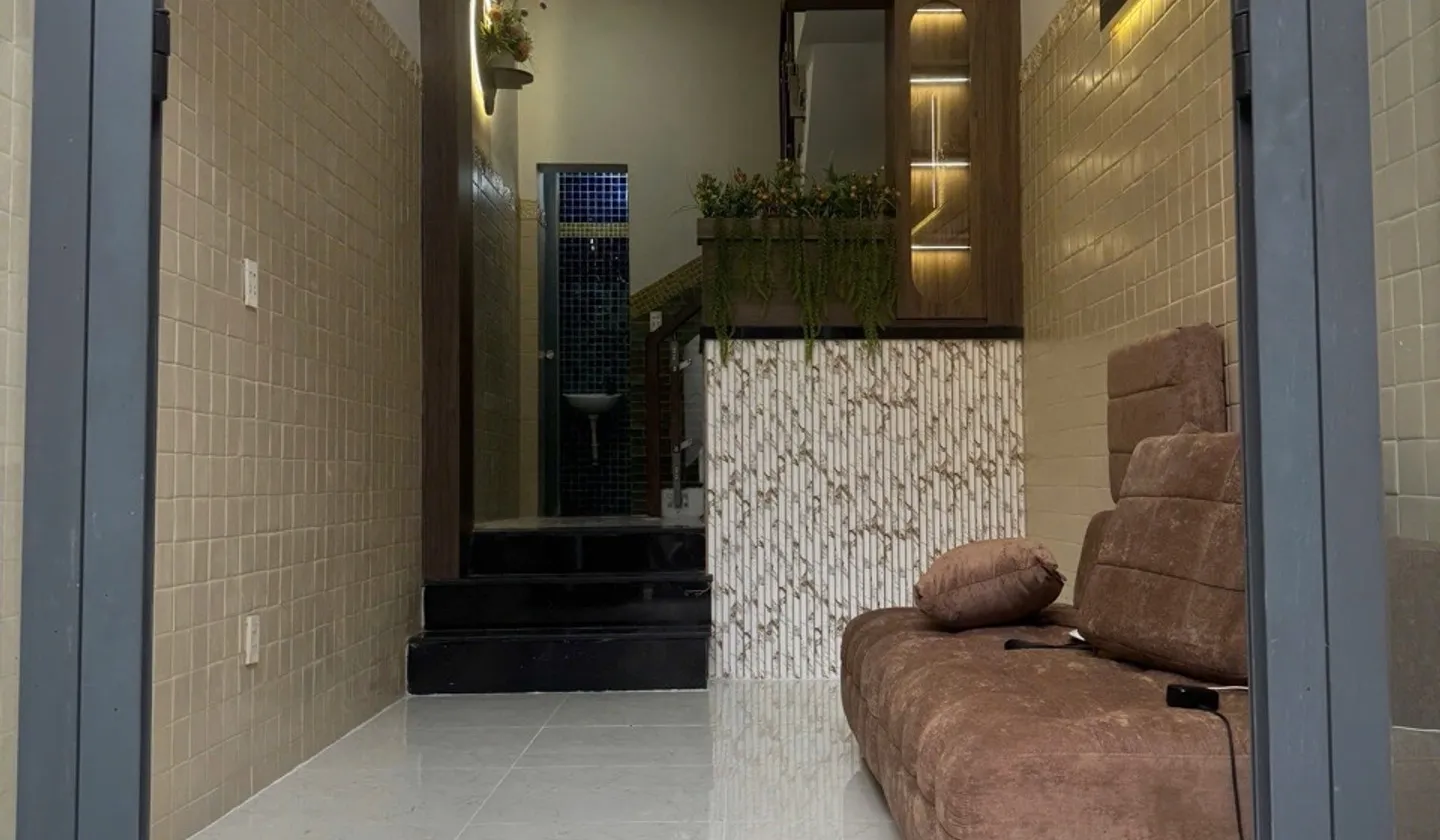 Nhà 3 tầng 2PN tại Hậu Giang, giá bán 3.98 tỷ... Bán nhà riêng tại Bình Phú, Hồ Chí Minh 01