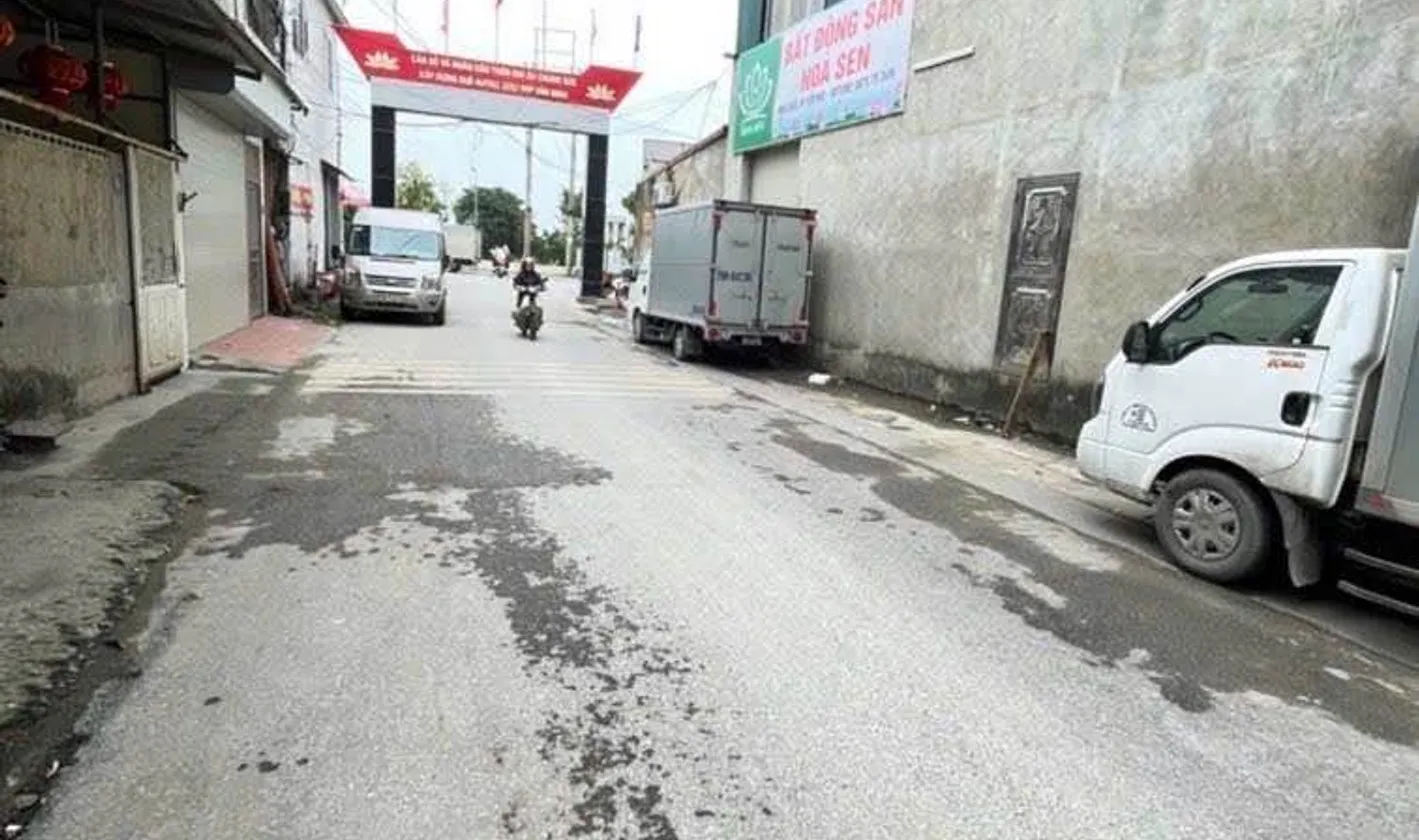 SIÊU HIẾM-PHÂN KHÚC ĐẸP-Ô TÔ-VÀI BƯỚC CHÂN RA MẶT PHỐ Ỷ LAN... Bán nhà riêng tại Thuận An, Hà Nội 01