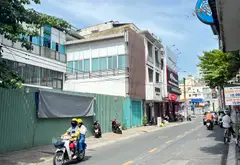 Nhà mặt phố đẹp 4 tầng, giá giảm sốc tại quận trung tâm... Bán nhà mặt phố tại Nhiêu Lộc, Hồ Chí Minh 09