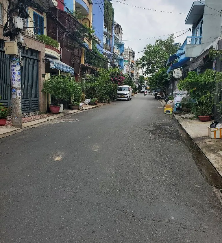 Giáp QUẬN 6 (113m2) NỞ HẬU TÀI LỘC >> khoảng 90 Tr/m2 ✅... Bán nhà riêng tại Bình Trị Đông, Hồ Chí Minh 01
