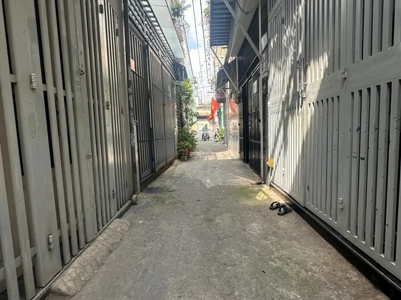 Nhà nhỏ xinh Nguyễn Tư Giản, giá cực tốt, sẵn dọn về ở... Bán nhà riêng tại An Hội Tây, Hồ Chí Minh 01