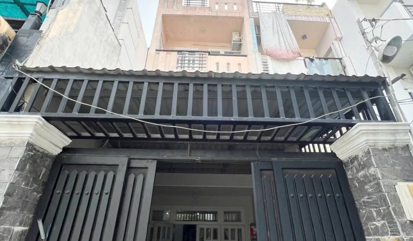 Bán nhà riêng 3 tầng rộng 67,5m2 Phạm Văn Chiêu giá 6,4 tỷ... Bán nhà riêng tại An Hội Tây, Hồ Chí Minh 01