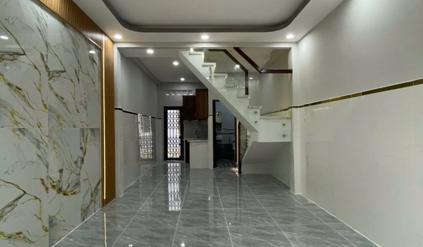 Nhà đẹp 2PN, sổ hồng vững chắc, giá tốt Bình Tân... Bán nhà riêng tại Bình Trị Đông, Hồ Chí Minh 01