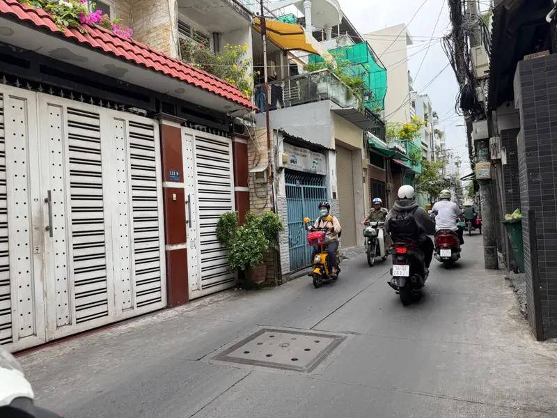 Bán nhà riêng Quận 10, TP HCM, 102m², 3 tầng, 16 phòng thích hợp làm căn hộ dịch vụ... Bán nhà riêng tại Hòa Hưng, Hồ Chí Minh 01