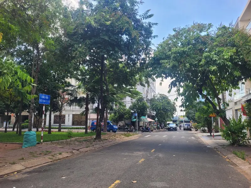Nhà mặt phố 4 tầng view công viên tại phường An Lạc, Bình Tân... Bán nhà mặt phố tại An Lạc, Hồ Chí Minh 01