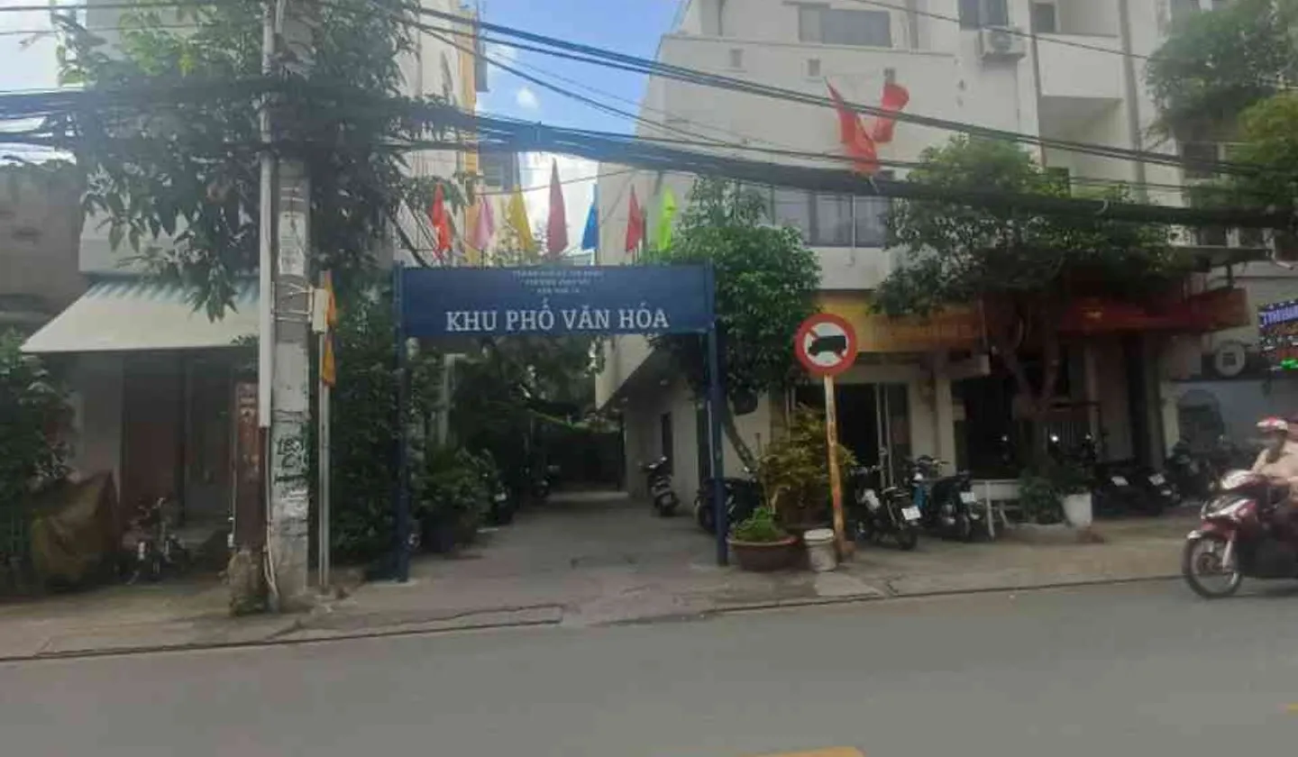 Bán nhà 5 tầng 6 phòng ngủ tại Tôn Thất Thuyết, quận 4... Bán nhà riêng tại Vĩnh Hội, Hồ Chí Minh 01