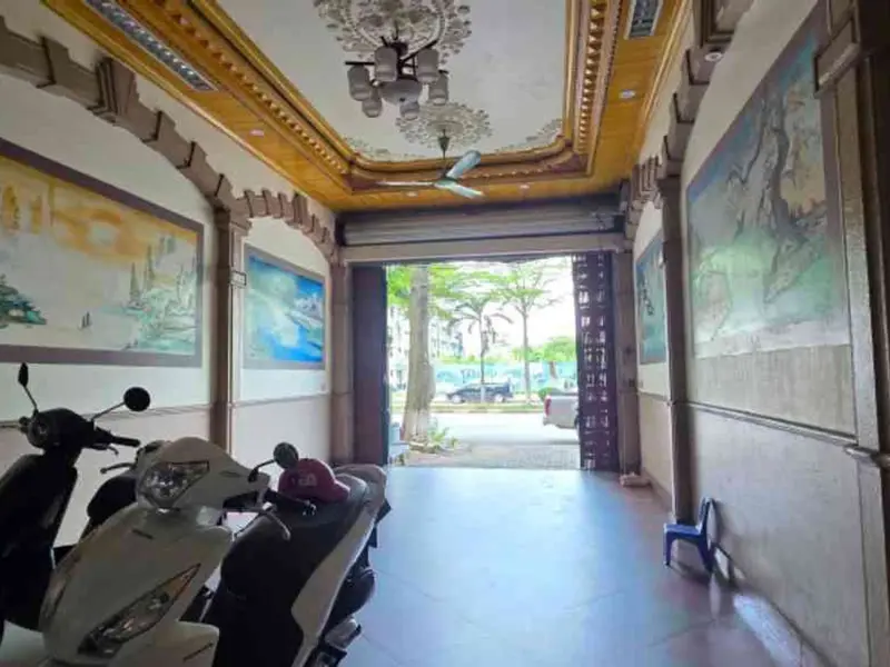 Bán nhà mặt phố Lạc Long Quân, 72m², 5 tầng, 6 phòng ngủ, pháp lý sổ đỏ... Bán nhà mặt phố tại Kinh Bắc, Bắc Ninh 01
