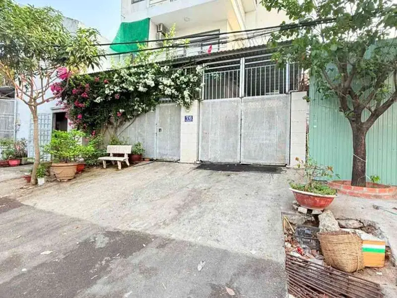 Bán đất biệt thự 175.5m2 xã Phong Phú Bình Chánh đối diện bến xe quận 8. giá 15.5 tỷ... Bán đất tại Bình Hưng, Hồ Chí Minh 01