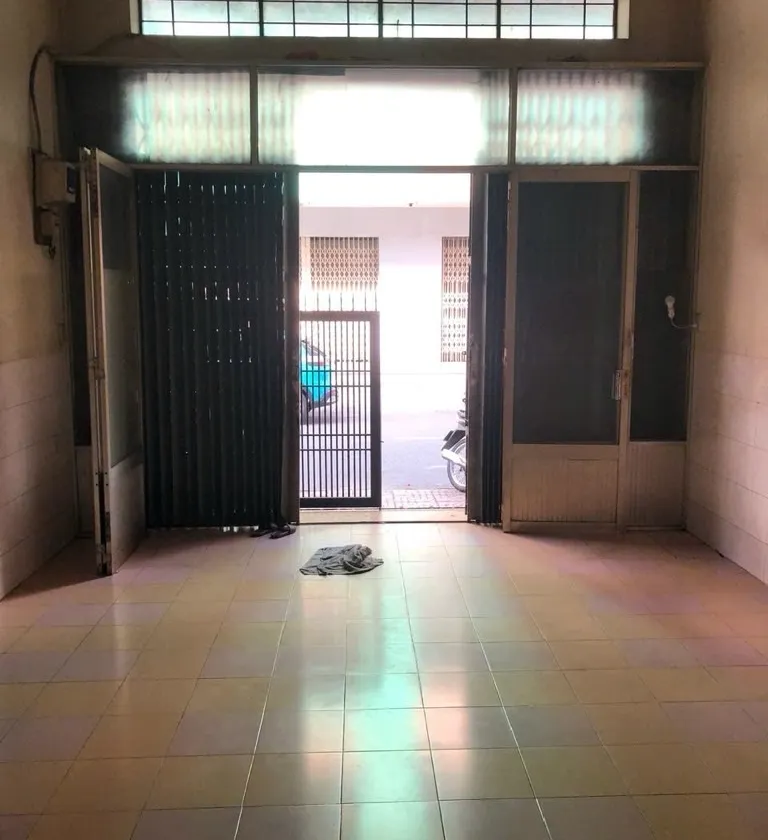 TRÍ KINH DOANH NGAY CHỢ TÂN THÀNH - TRUNG TÂM QUẬN 5 - NHÀ 5 TẦNG HOÀN CÔNG ĐỦ... Bán nhà mặt phố tại Chợ Lớn, Hồ Chí Minh 01