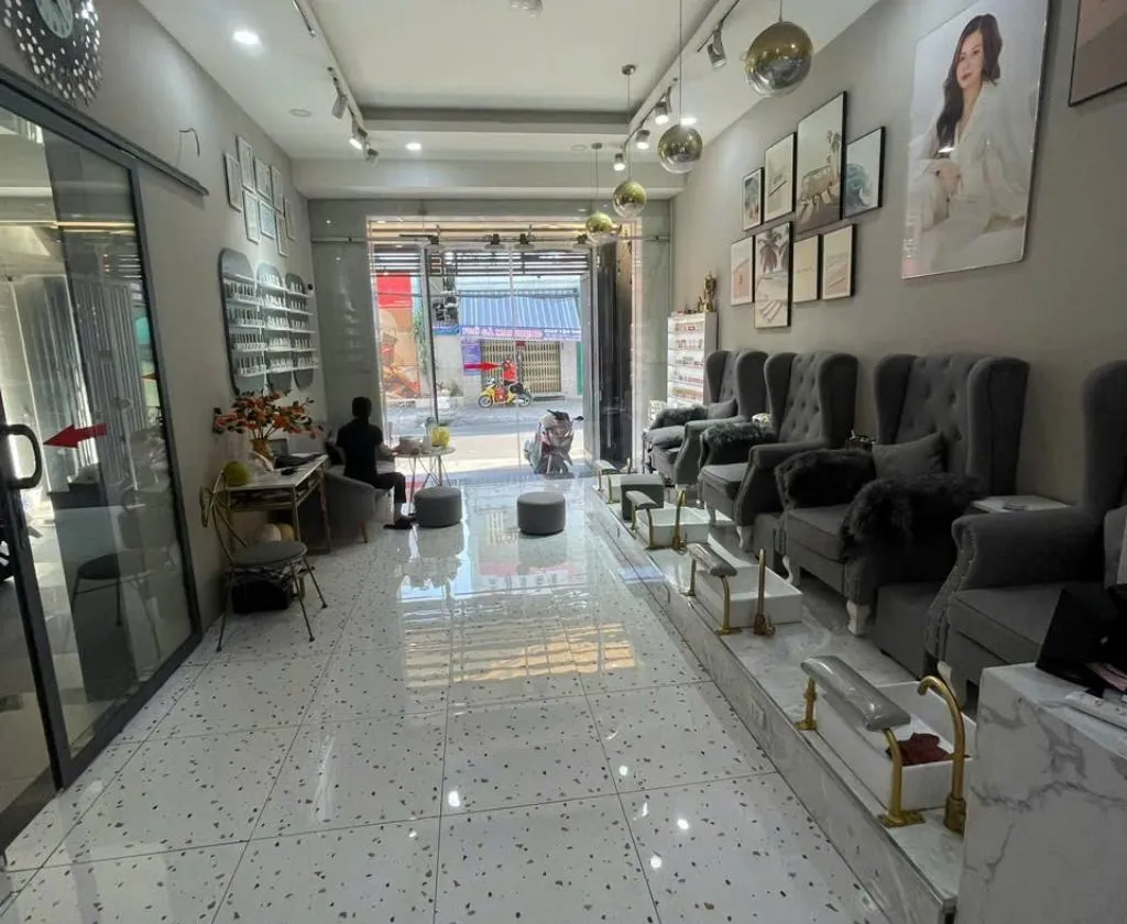 Tòa nhà văn phòng 5 tầng mặt phố trung tâm quận Tân Phú, diện tích 181m² giá 39.9 tỷ... Bán nhà mặt phố tại Tân Phú, Hồ Chí Minh 01