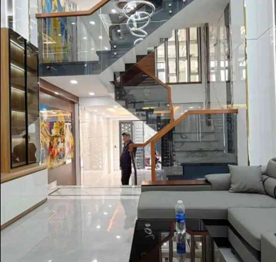 Kết cấu nhà một trệt một lửng Ba lầu sân Thượng 5PN 5wc tặng full nội thất cao cấp.... Bán nhà riêng tại Bình Tân, Hồ Chí Minh 01