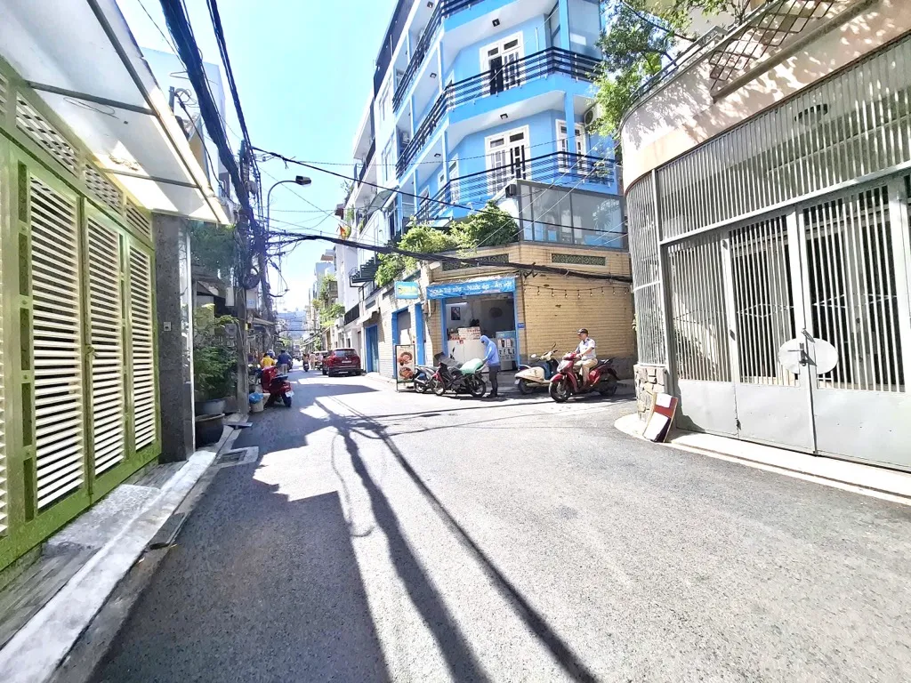 CMT8, PHƯỜNG 5 TÂN BÌNH GIÁP Q10, DT KHỦNG 100M2, NGANG ĐẸP 4.1M, 4 TẦNG BTCT CỰC ĐẸP, HẺM XE HƠI... Bán owner_side tại Tân Sơn Nhất, Hồ Chí Minh 01