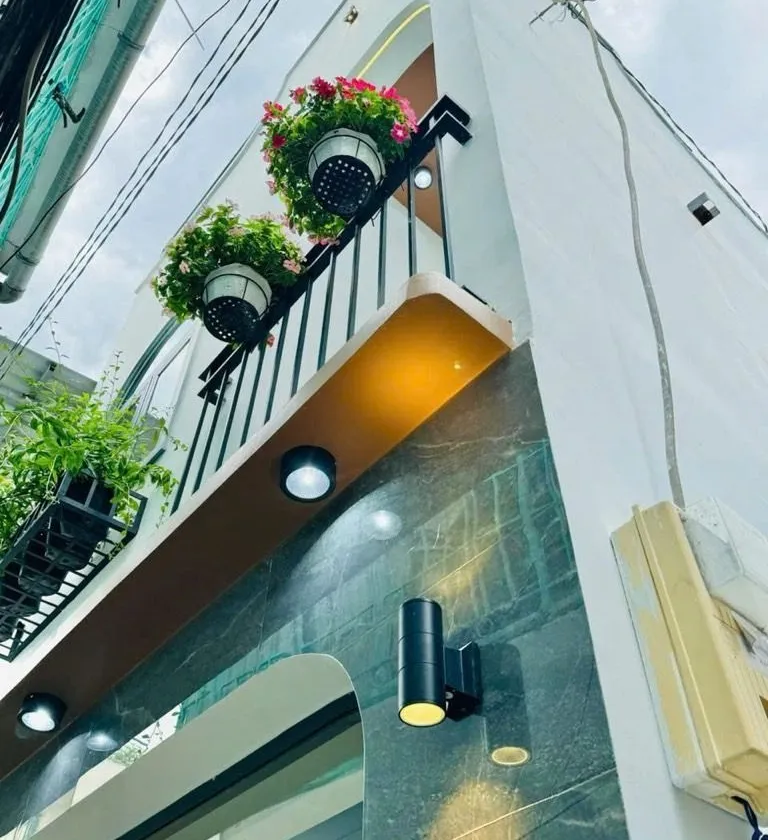 Bán nhà góc 2 mặt tiền 2 tầng tại Bình Thạnh, giá 5.3 tỷ... Bán owner_side tại Bình Thạnh, Hồ Chí Minh 01